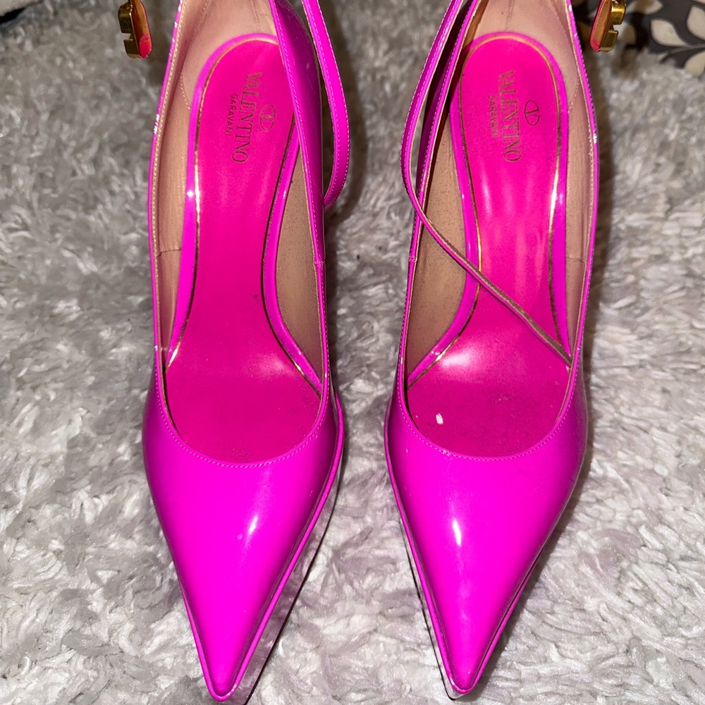 Valentino new shoes only worn once